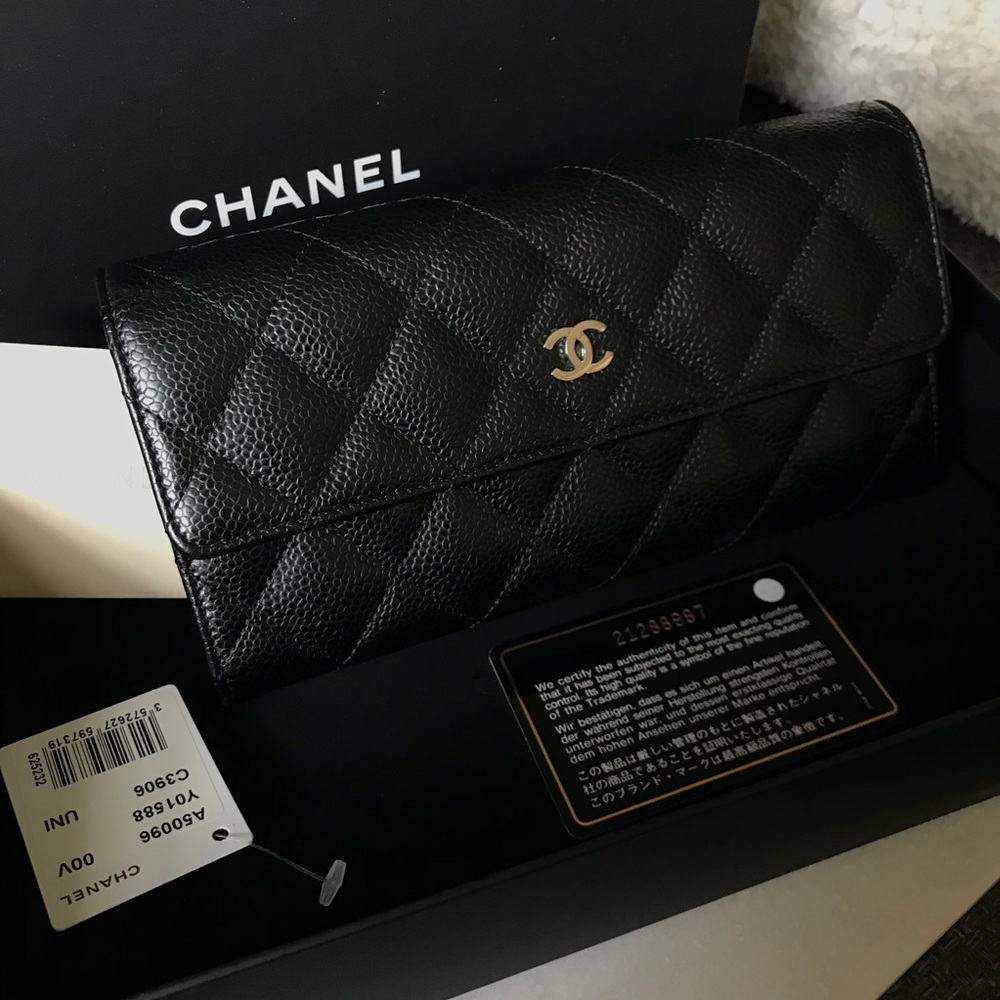 Chanel Black Caviar Continental Wallet